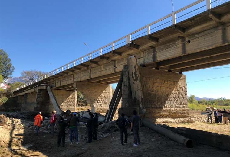 Puente San Martín a punto de desplomarse