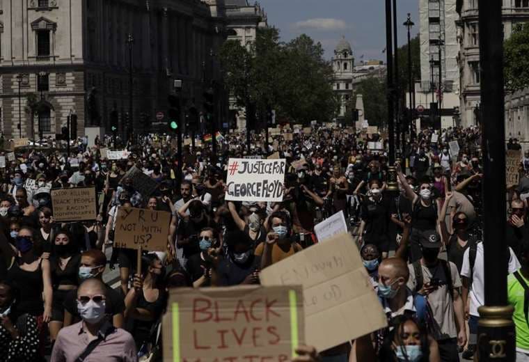 La ola de protestas por la muerte de George Floyd se multiplican en el mundo