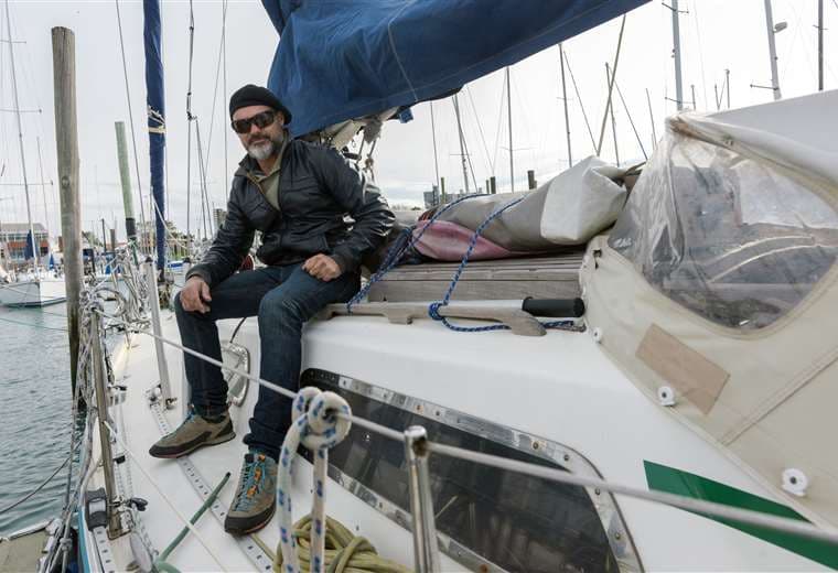 Ballesteros en su velero. Foto AFP