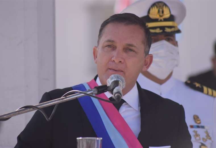 Ministro de Defensa plantea una “tregua política” y resalta la cohesión de las FFAA