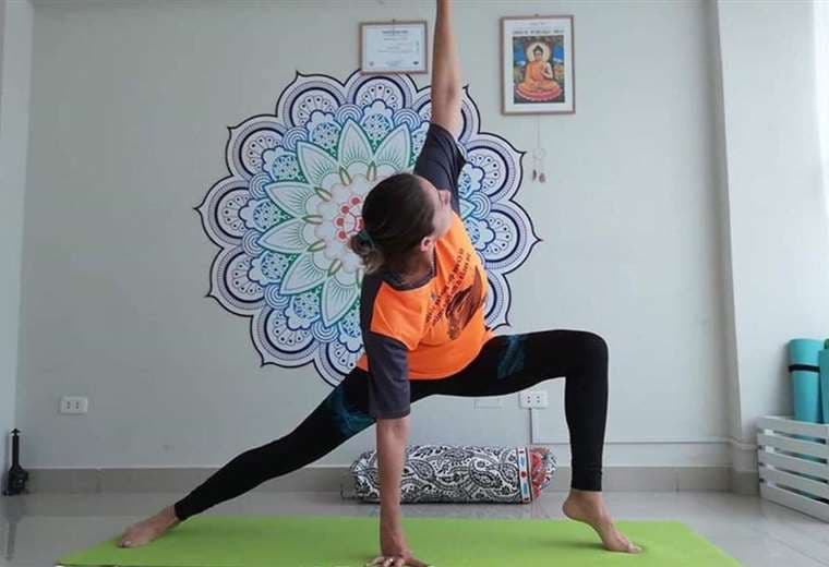 Paola Parada de Vasconcelo, instructora certificada de Yoga