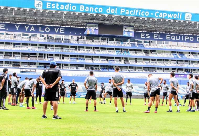 El fútbol ecuatoriano espera la autorización para retornar a las canchas con partidos oficiales. Foto: Club Sport Emelec