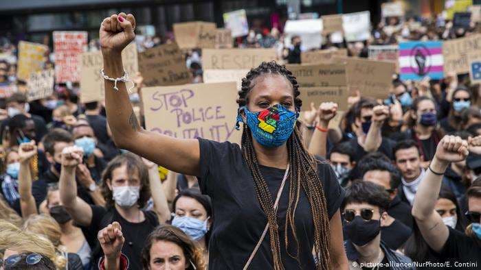 Manifestación contra el racismo en Brasil