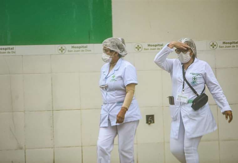Los trabajadores de salud celebran su día en medio de la explosión de casos de coronavirus. Foto: Jorge Uechi