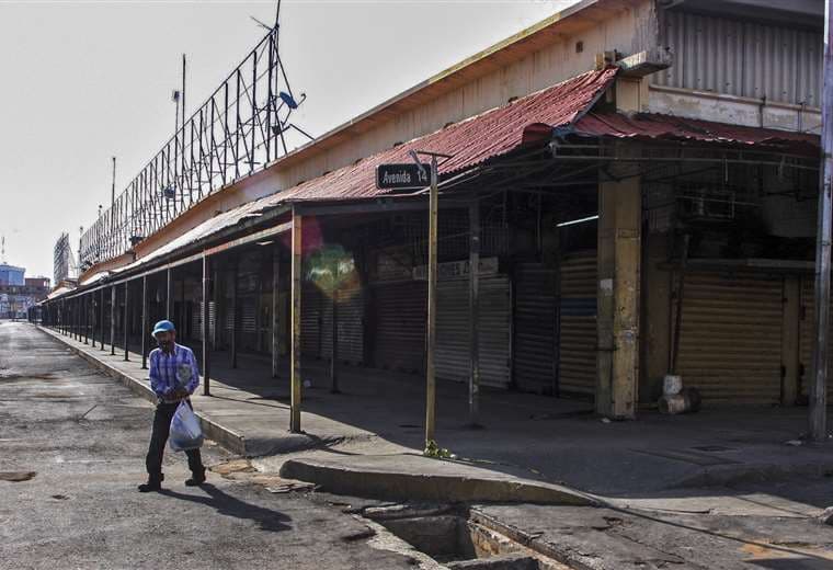 El 'mercado de pulgas' de Zulia está cerrado desde el 24 de mayo. Foto AFP