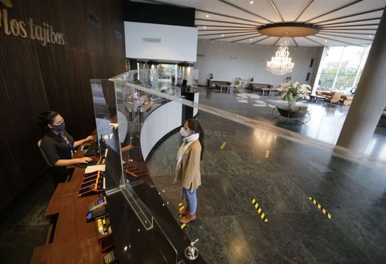 Los hoteles ofrecen nuevos servicios y descuentos para seguir en el mercado (Foto: Fuad Landívar)