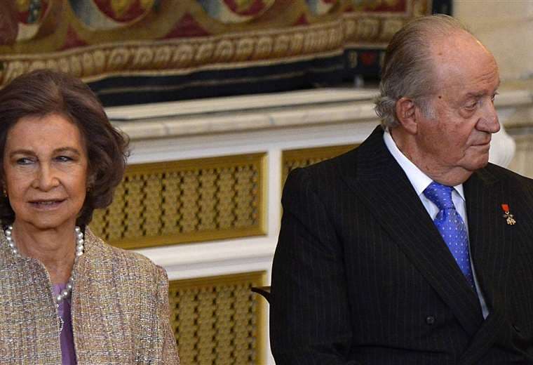 Los reyes eméritos de Españan Sofía y Juan Carlos, protagonista de una historia de amor y desamor