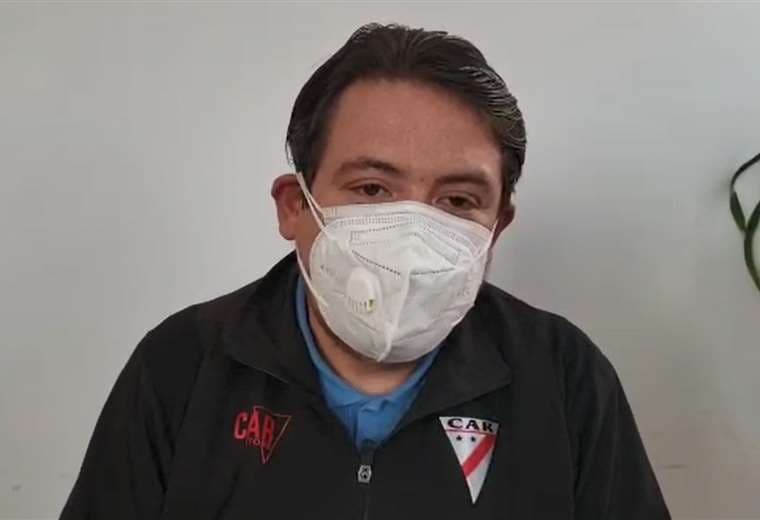 Erick Koziner, médico del club Always Ready. Foto: Captura video