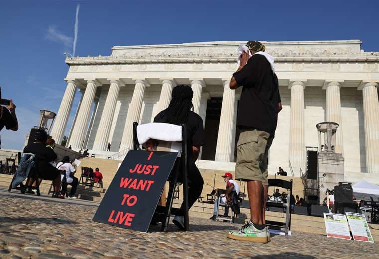 Activistas llegan hasta el Lincoln Memorial en Washington. Foto AFP