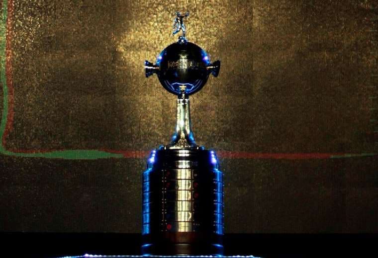 El trofeo de la Copa Libertadores. Foto: Internet