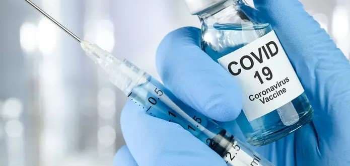 Ni la vacuna va a terminar con el coronavirus aseguran expertos. Foto La Tercera