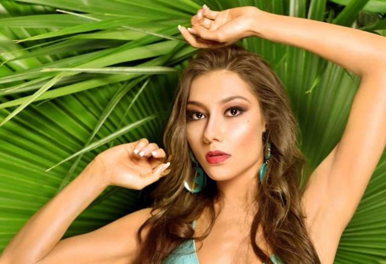 Belén Karageorge es una de las candidatas a Miss Santa Cruz, tiene 24 años y mide 1,70 m