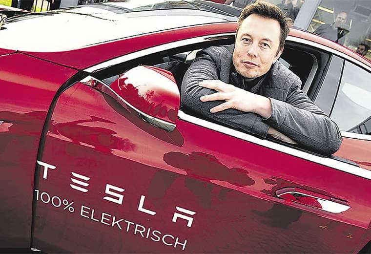 Tesla surgió para buscar un vehículo eléctrico asequible que eliminara la combustión fósil