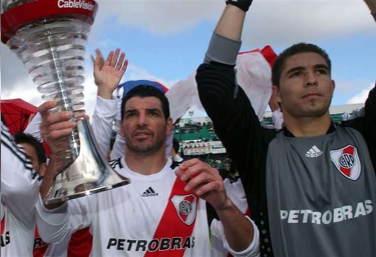  El primer título que Carrizo ganó fue con River Plate en 2008