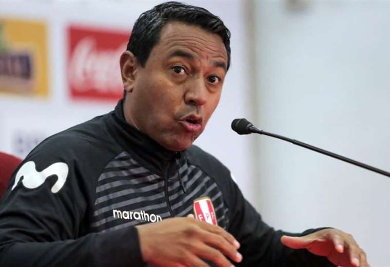 Solano fue un gran futbolista y ahora es asistente técnico en la selección peruana