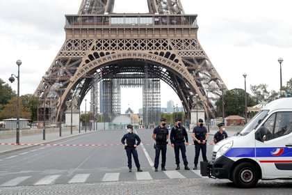 Rumores de atentado en la Torre parisina
