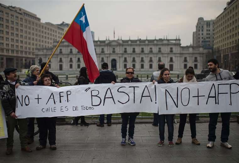 En Chile discuten un segundo retiro de los fondos de pensiones