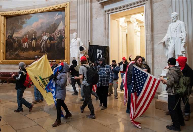 Una turba asaltó el Capitolio. Foto AFP 