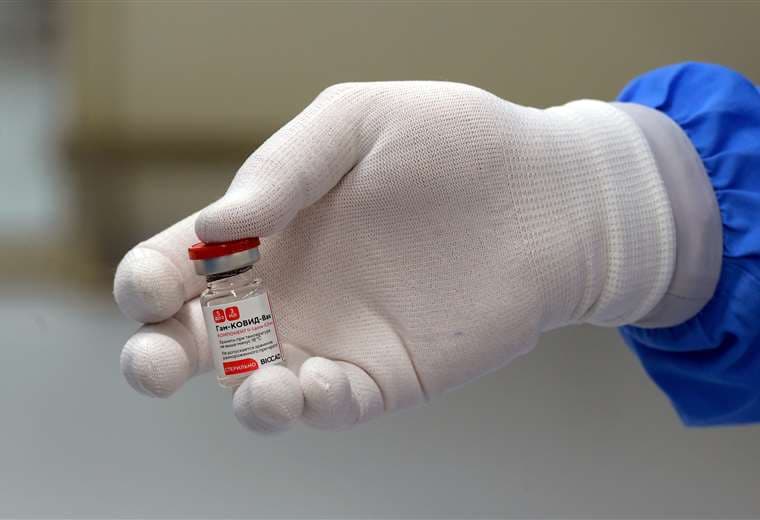 El primer lote llega a fin de mes, solo 6.000 dosis para inmunizar a 3.000 personas