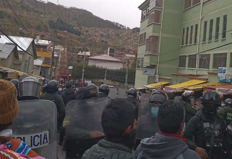 Policías y cocaleros están fuera del mercado de coca en La Paz (Foto: RRSS)