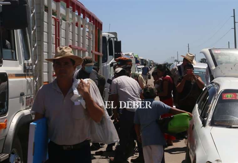 El bloqueo también afecta a los viajeros /Foto: Jorge Ibáñez  