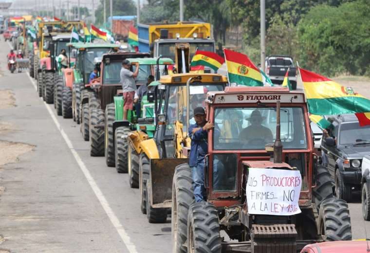 El tractorazo es alentado por los productores contra la Ley 1383 / Foto: J. Torrejón 