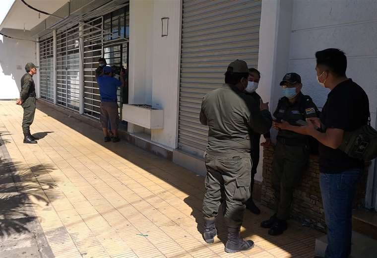 La policía entrevistó a los funcionarios del INRA esta mañana/Foto Gigavisión