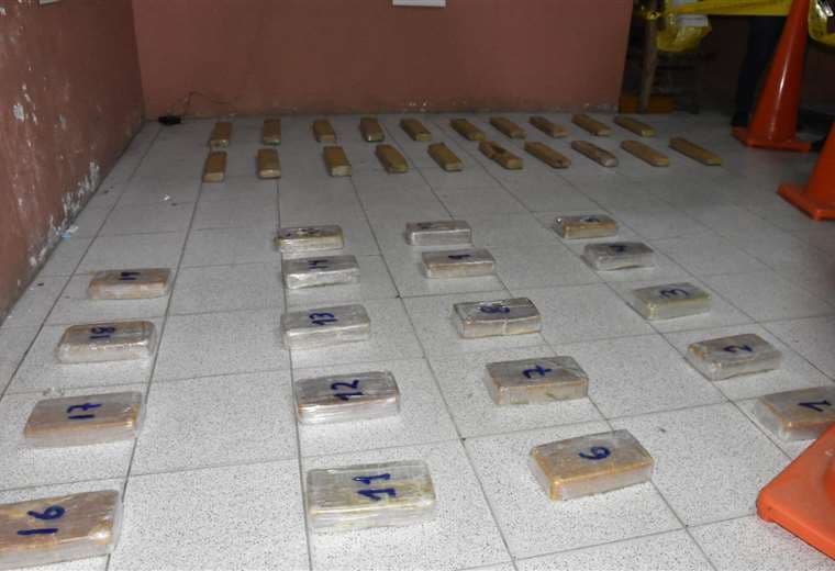 Más de 426 kilos de droga fueron secuestrados por la Policía. 