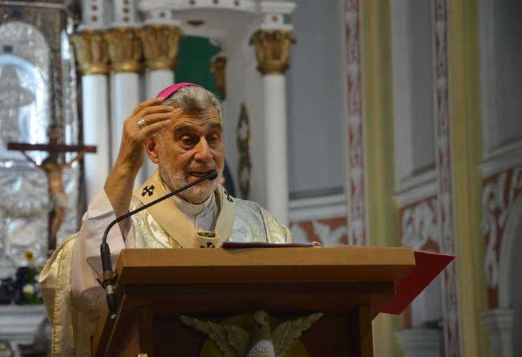 Monseñor Sergio Gualberti durante su mensaje