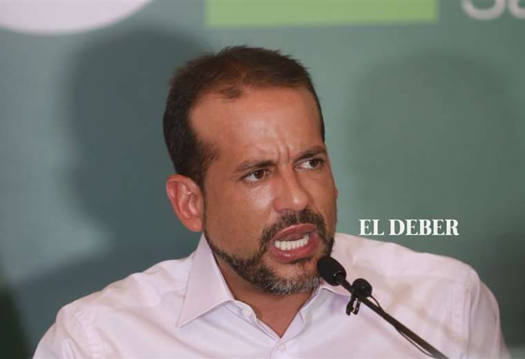 El gobernador Luis Fernando Camacho. Foto: Jorge Ibáñez. 