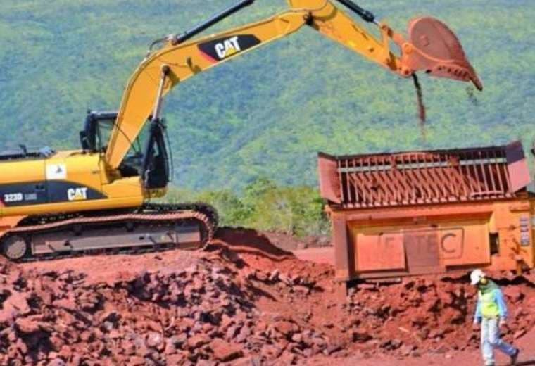 Gobierno inicia la construcción de planta siderúrgica en Mutún. EL DEBER
