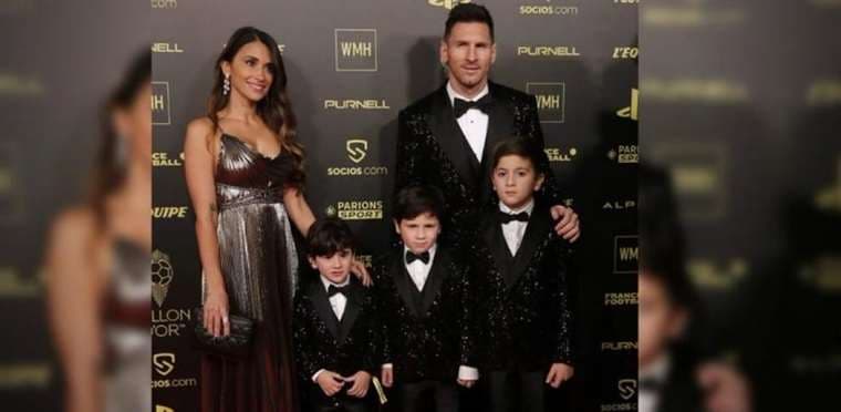 La familia Messi, la noche del lunes, en París