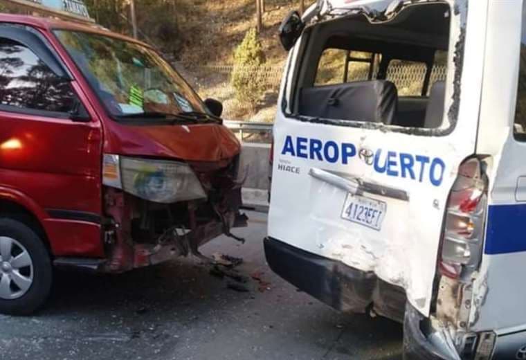 Accidente en la autopista La Paz-El Alto I APG Noticias.