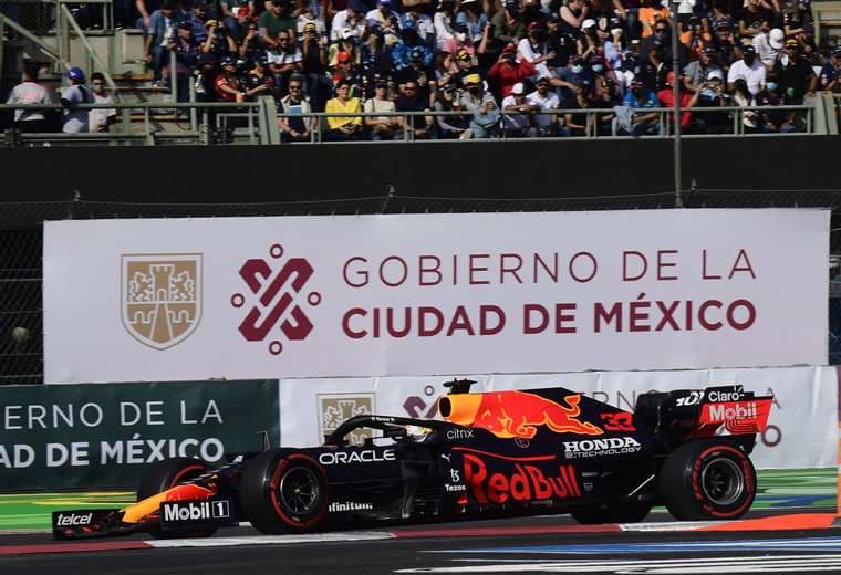 Verstappen en los esayos libres del GP de México. Foto: AFP
