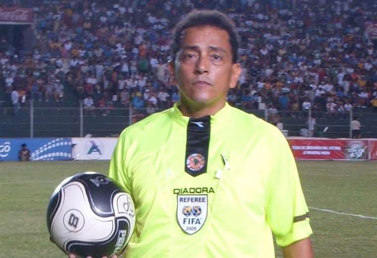 Hebert Aguilera fue árbitro FIFA durante 10 años. Foto: HA