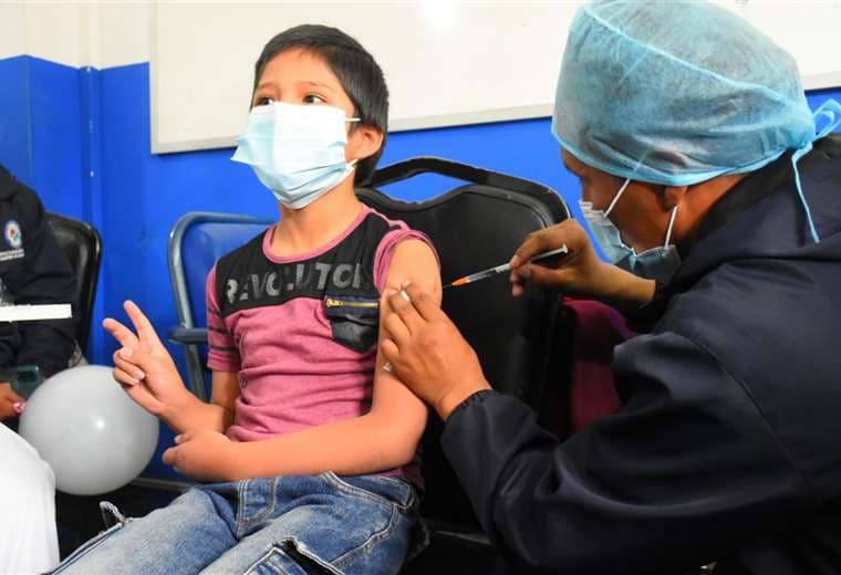 Vacunación contra el coronavirus a los niños /Foto: APG Noticias