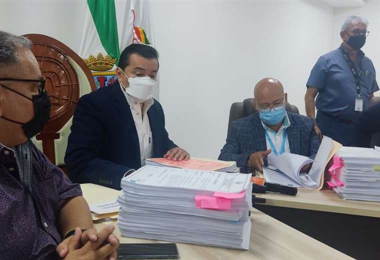 Jhonny Fernández pide reabrir el caso de contratos irregulares. Foto: JC Torrejón