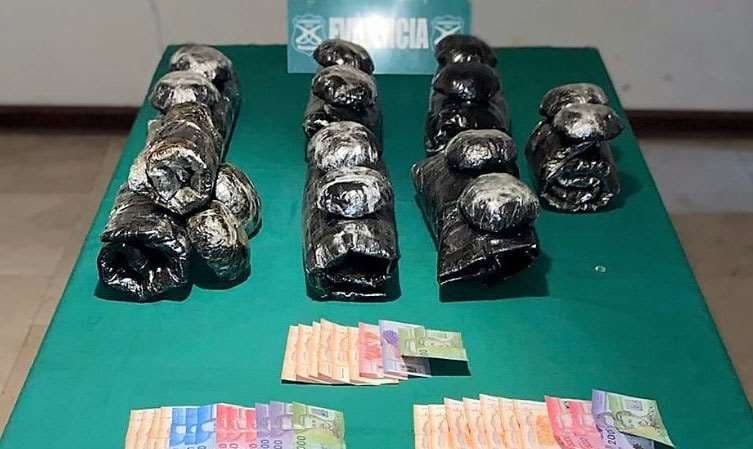 Siete bolivianas son detenidas en Chile con más de 20 kilos de cocaína