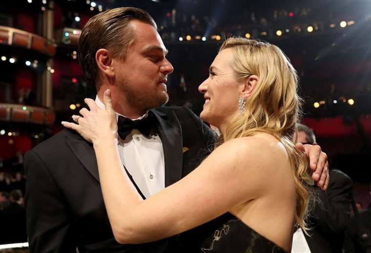 Leonardo DiCaprio y Kate Winslet en los Academy Awards