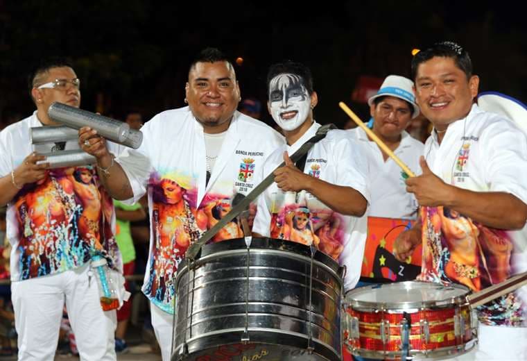 La tradición carnavelera de la Banda Perucho es trabajar para que las personas disfruten  