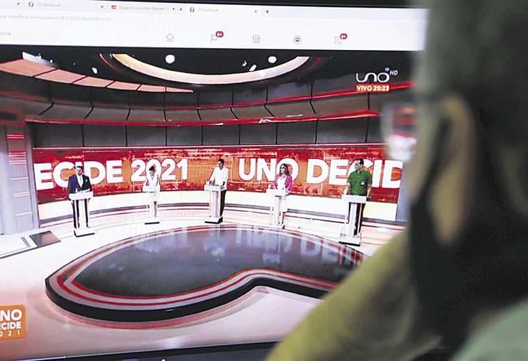 Debate de candidatos en la red Uno/Foto: Jorge Ibáñez