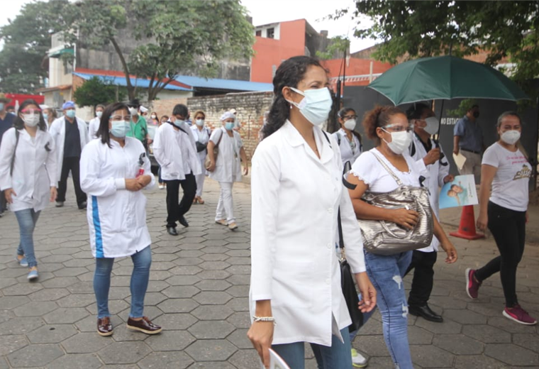 Trabajadores del sector salud piden cuarentena rígida. Foto. Juan Carlos Torrejón  