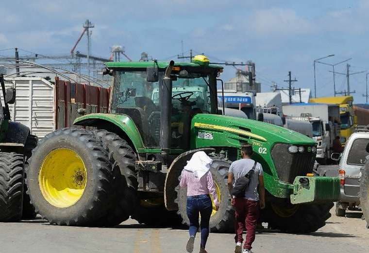 Los cultivadores de granos del chaco amenazan con bloqueo de ruta /Foto: APG Noticias  