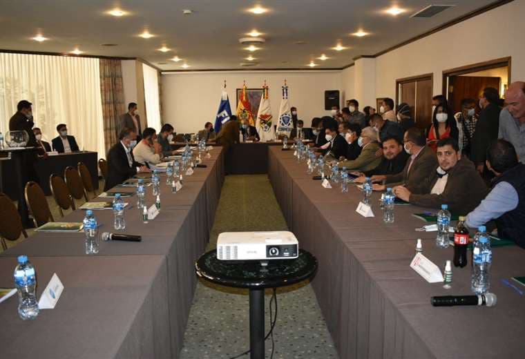 La reunión de consejo superior ya se desarrolla en La Paz. Foto. APG