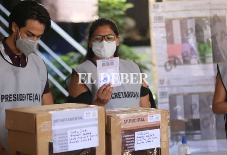 Simulacro de votación en Santa Cruz/Foto: Jorge Ibáñez