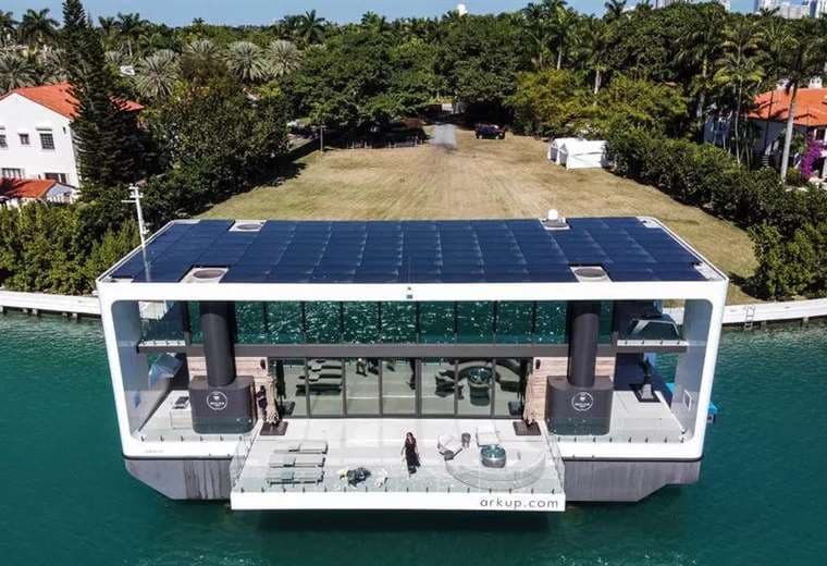 La lujosa villa flotante creada por Arkup, y valorada en 5,5 millones de dólares