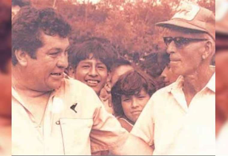 Eduardo Guilarte y el padre Enrique Bujold, impulsores del club San Martín
