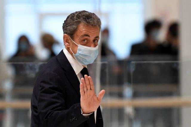 Sarkozy fue condenado a 3 años de cárcel