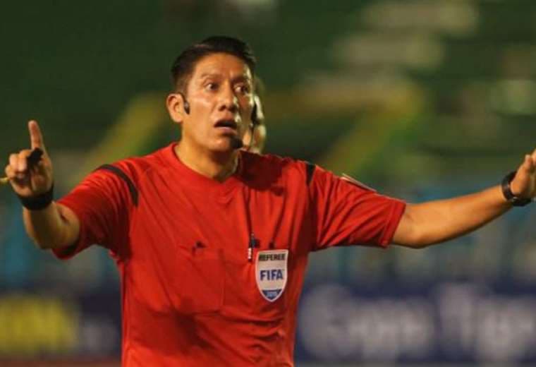 Luis Irusta es árbitro FIFA y el miércoles dirigirá en Montero. Foto: Internet