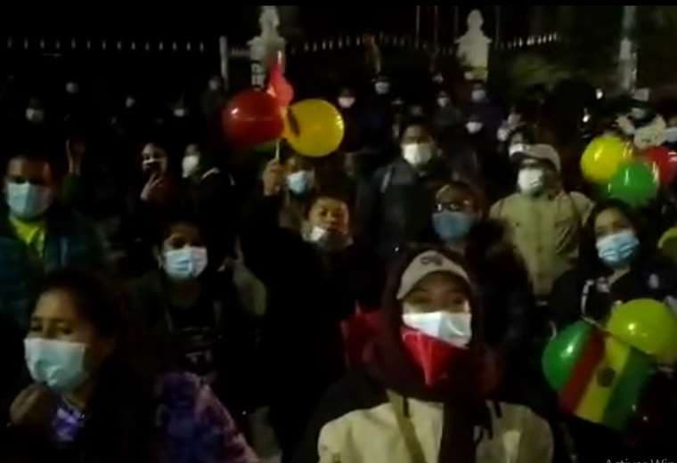 Protesta en Oruro en contra de las aprehensiones a exautoridades del gobierno de Áñez